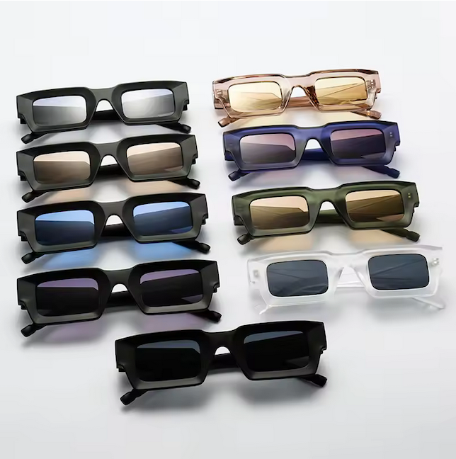 Lunette Fresh – Lunettes de soleil rectangle au design moderne. Verres fumés teintés avec protection UV, alliant élégance et confort pour un style affirmé.